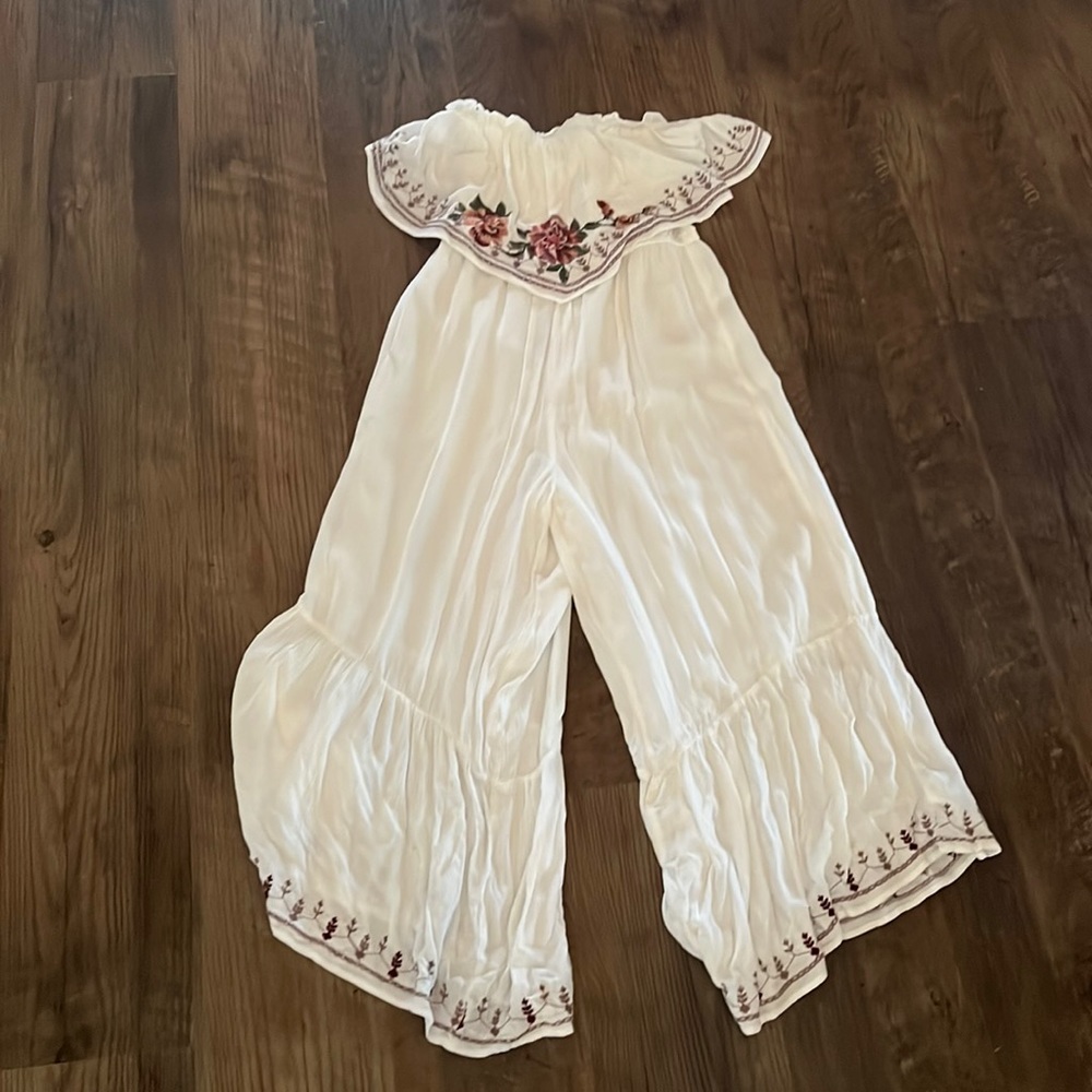 Off shoulder wide leg romper.  Size small
